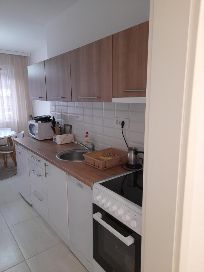 Apartman 8 Vrdnik Luaran gambar