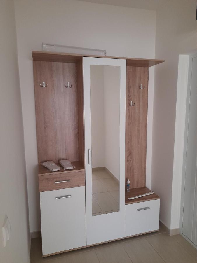 Apartman 8 Vrdnik Luaran gambar