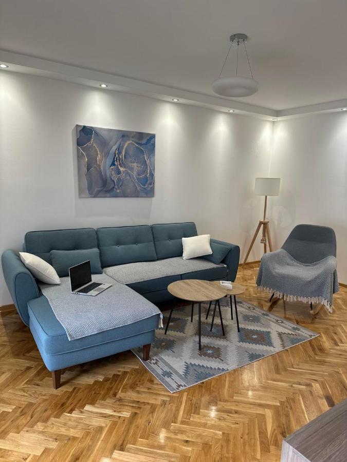 Apartman 8 Vrdnik Luaran gambar